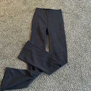 Lululemon ribbed soft stream zip flare pants size 2